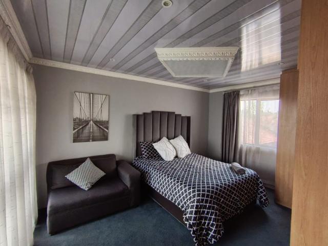 5 Bedroom House To Rent in Albertsdal