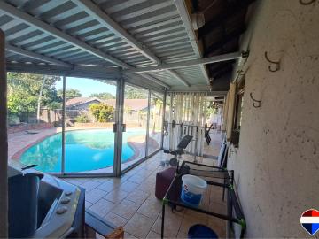 5 Bedroom House To Rent in Arboretum