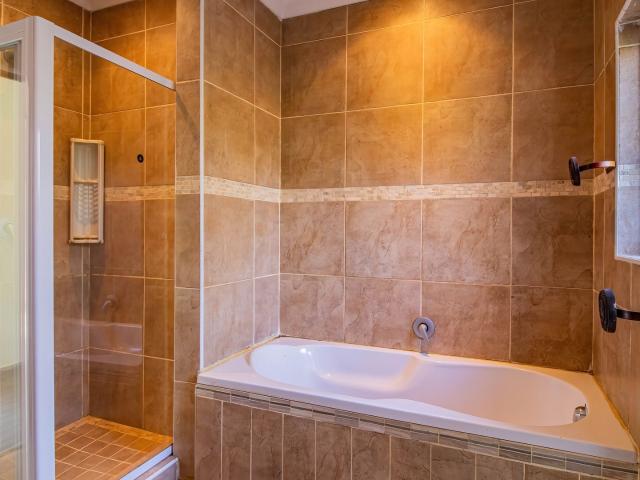 5 Bedroom House To Rent in Craigavon