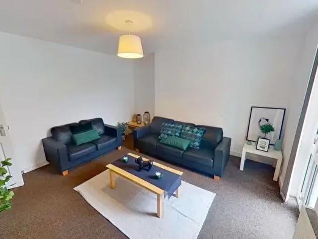 5 Bedroom House To Rent In Grimsby Terrace, Nottingham, Nottinghamshire, NG3