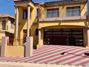 5 Bedroom House to Rent in Halfway Gardens