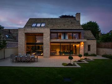 5 Bedroom House To Rent In Hawford House, Talbot Square, Stow on the wold, Gloucestershire, GL54
