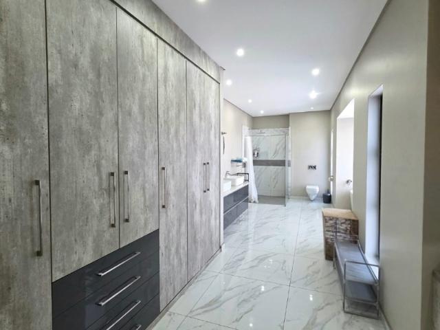 5 Bedroom House To Rent in Heron Banks Golf Estate