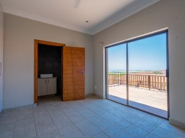 5 Bedroom House To Rent in Izinga Estate