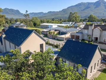 5 Bedroom house to rent in King George Park