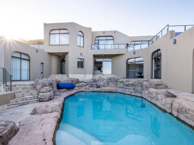 5 Bedroom house to rent in La Lucia, Umhlanga