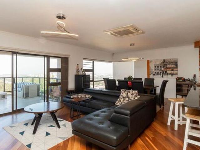 5 Bedroom house to rent in Loevenstein, Bellville