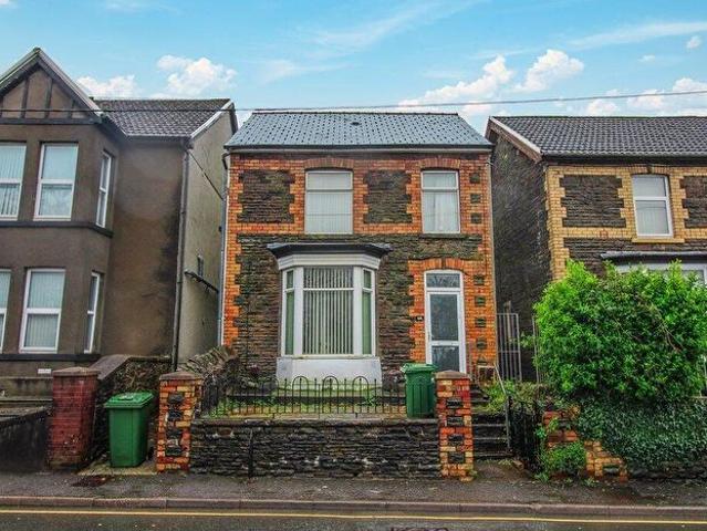 5 Bedroom House To Rent In Llantwit Road, Treforest, CF37