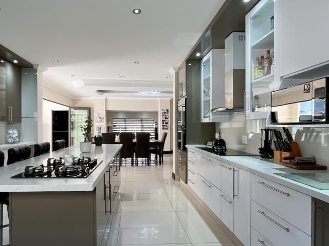 5 Bedroom House To Rent in Meyersdal