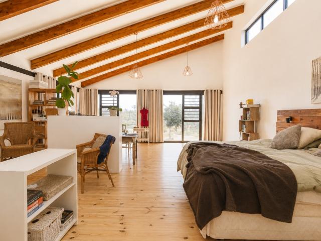 5 Bedroom House To Rent in Monument Park