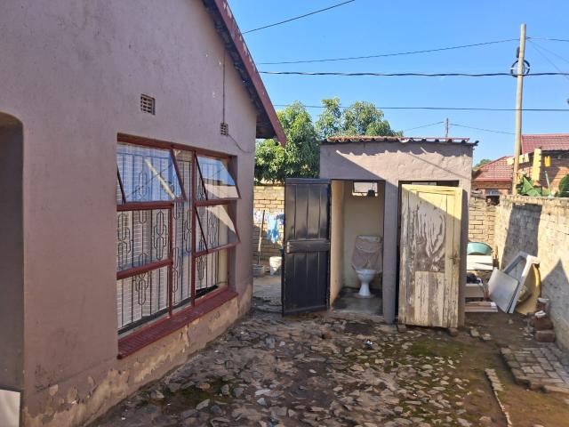 5 Bedroom House To Rent in Nkowankowa