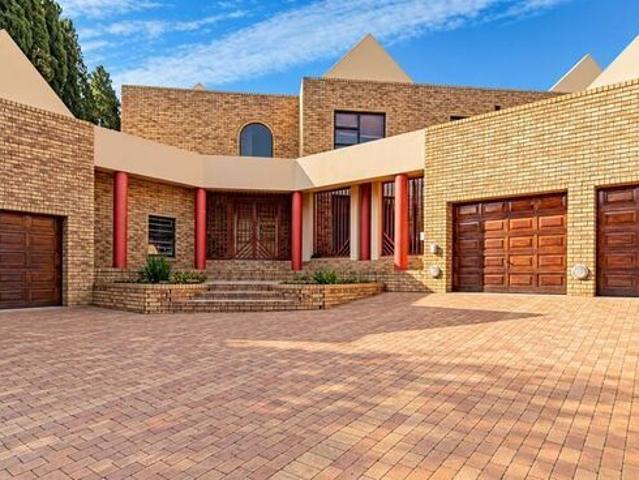 5 Bedroom house to rent in Northcliff, Randburg