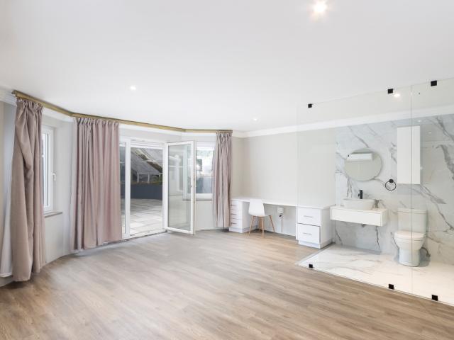 5 Bedroom House To Rent in Paradyskloof