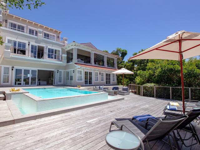 5 Bedroom House To Rent in Schoongezicht Estate