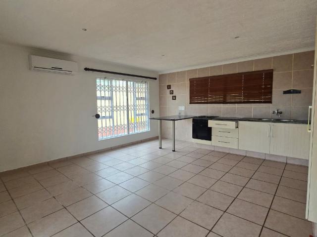 5 Bedroom House To Rent in St Michaels On Sea