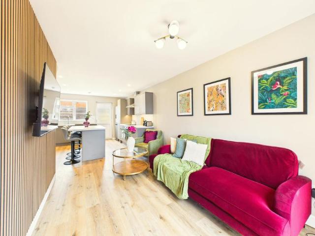5 Bedroom House Tewkesbury Tewkesbury 101511436
