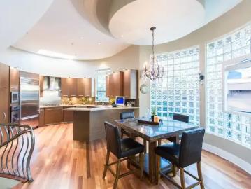 5 Bedroom House Vancouver BC 103060458