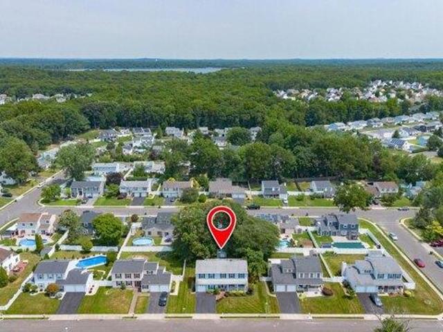 5 bedroom, Howell NJ 07731 105293575