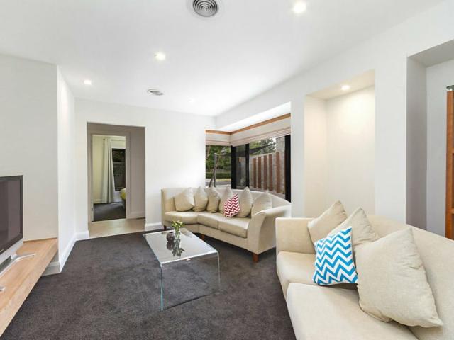 5 BEDROOM HOME WITH POOL