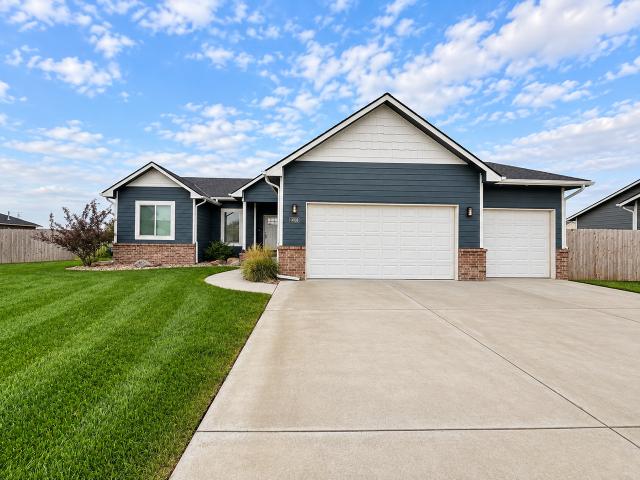 5 Bedroom Home for Rent at 4606 S Doris Ct, Wichita, KS 67215