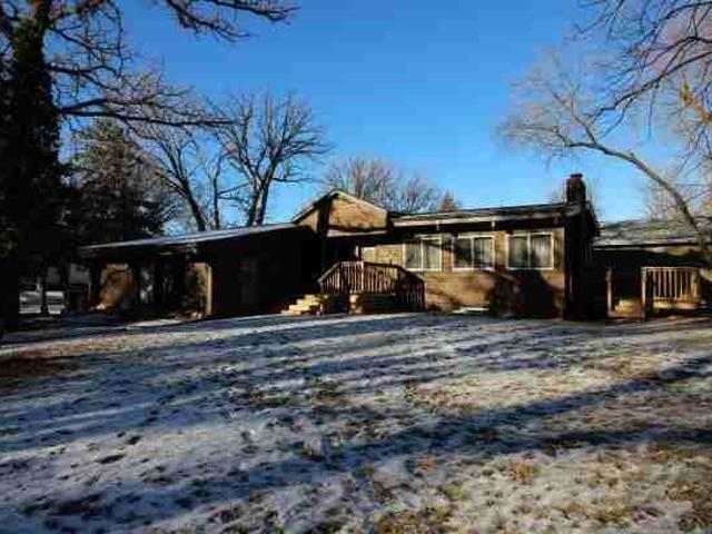 5 Bedroom Home for Rent at 15 Armour Cres, Winnipeg, MB R3J 3P7