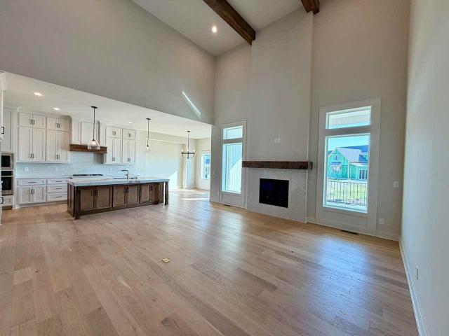 5 Bedroom Home for Rent at 17621 Carter St, Overland Park, KS 66221