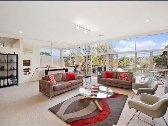 5 Bedroom Home Impressive 2 level residence 8 CLYDE STREET,RANDWICK