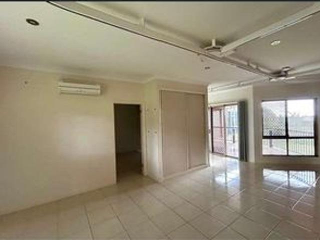 5 Bedroom home in the Heart of Atherton