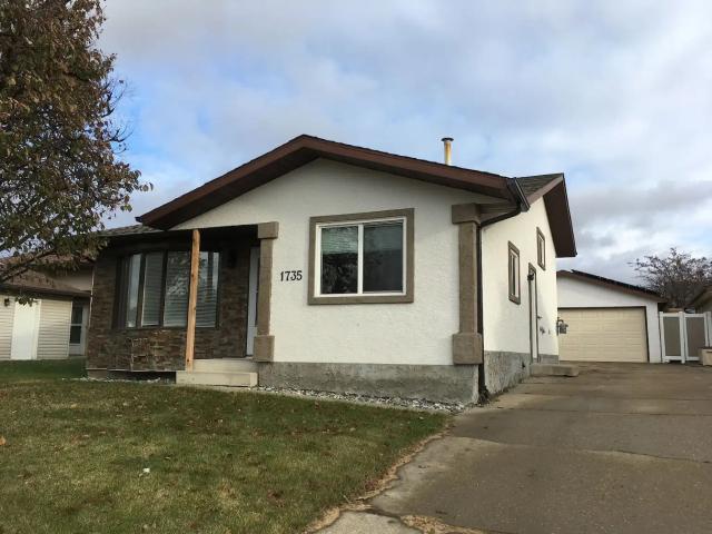5 Bedroom Home in Daly Grove, South East Edmonton