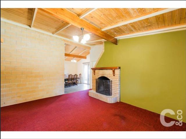 5 Bedroom Home in Parmelia!