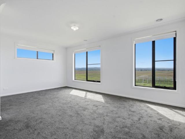 5 Bedroom Home in Silverwood Estate