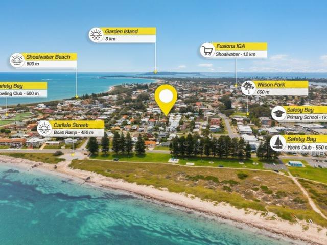 5 BEDROOM HOME ON 693.7sqm 350m TO THE BEACH !