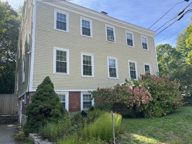 5 bedroom, Hallowell ME 04347 105713991