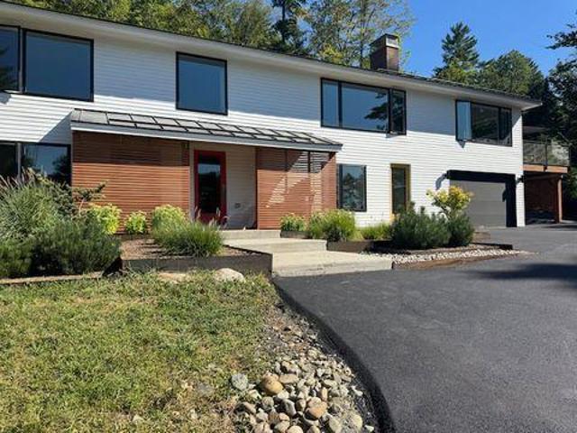 5 bedroom, Hanover NH 03755 2214 LS103964483