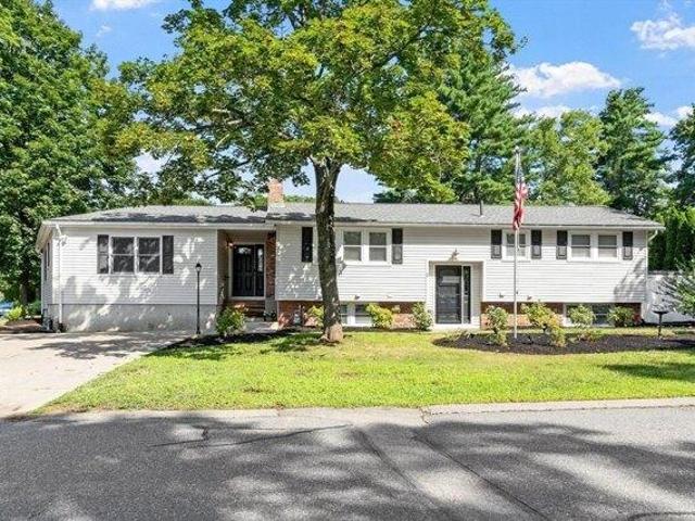5 bedroom, Hudson MA 01749 104789200