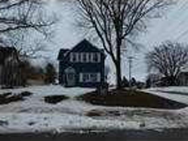 5 bedroom in Cumberland WI 54829