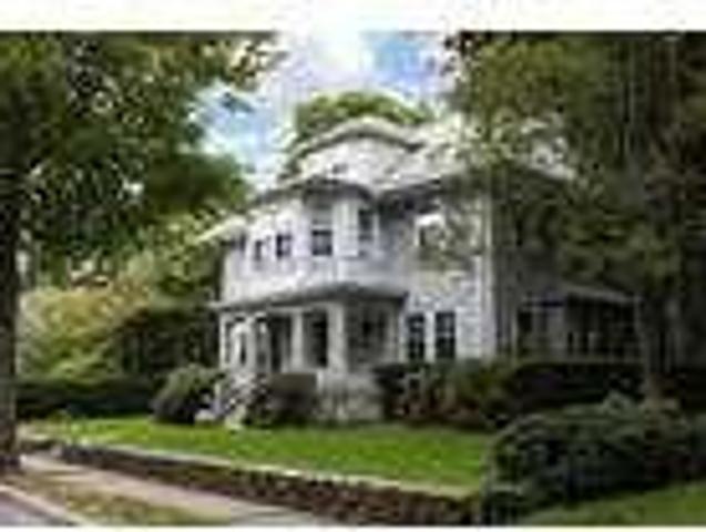 5 bedroom in Belmont Massachusetts 02478
