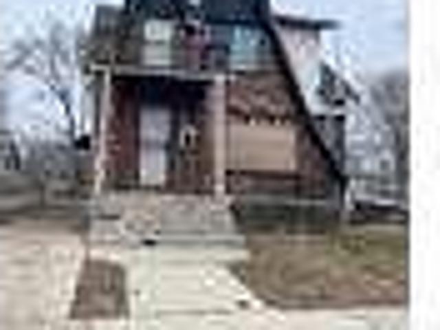 5 bedroom in Detroit MI 48238