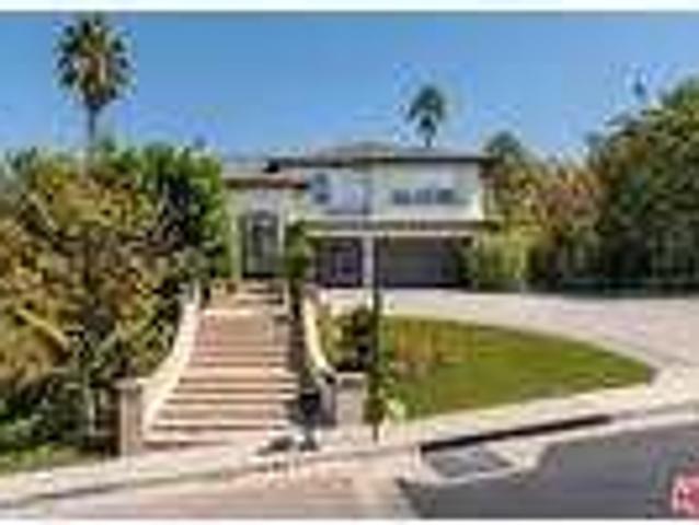 5 bedroom in Tarzana California 91356