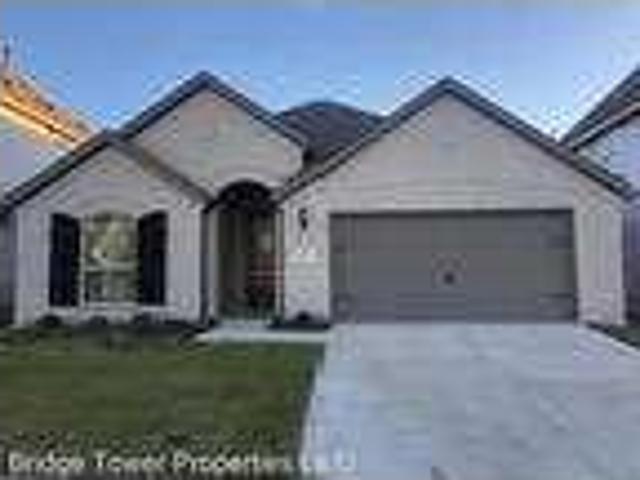 5 bedroom in Van Alstyne Texas 75495
