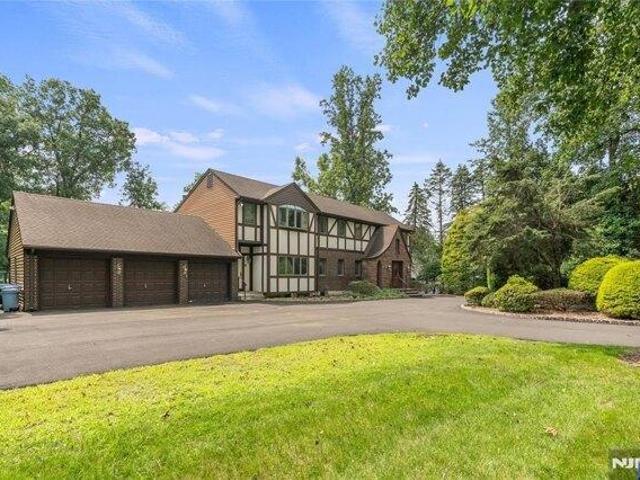 5 bedroom, Old Tappan NJ 07675 105492859