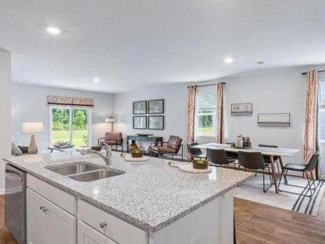 5 bedroom, Ladson SC 29456 106115247