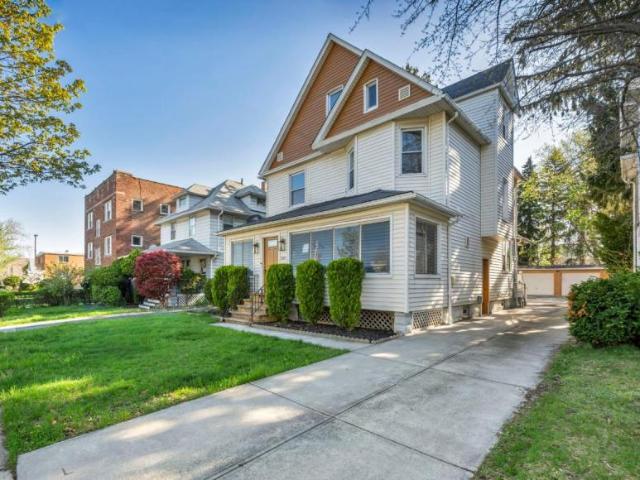 5 bedroom, Lakewood OH 44107 LS105541846