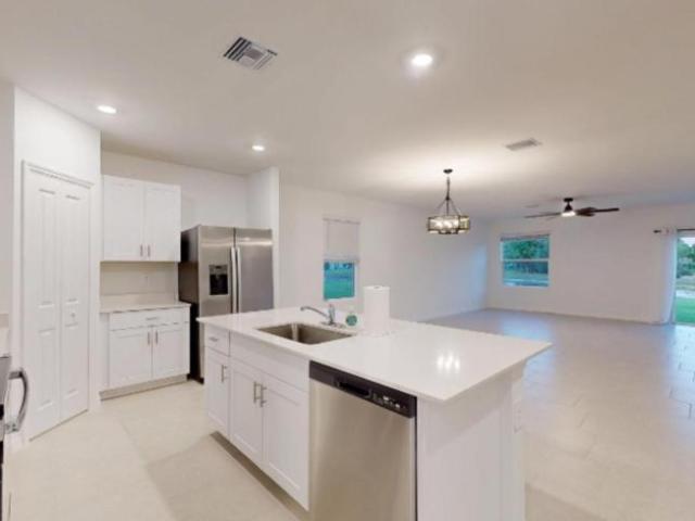 5 bedroom, Lehigh Acres FL 33974 106215394