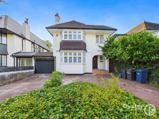 5 bedroom link detached house to rent