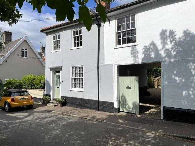 5 bedroom link detached house for sale