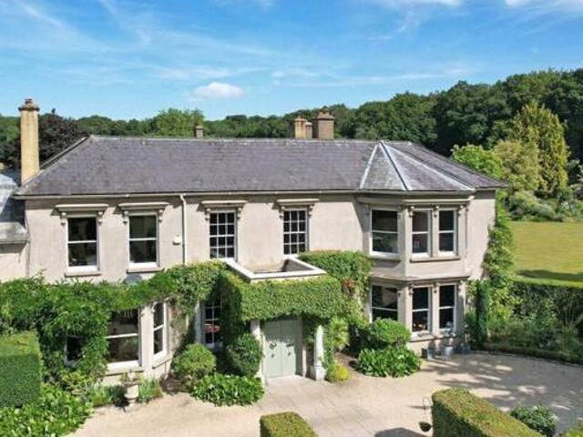 5 Bedroom Link Detached House For Sale In Great Missenden, Buckinghamshire