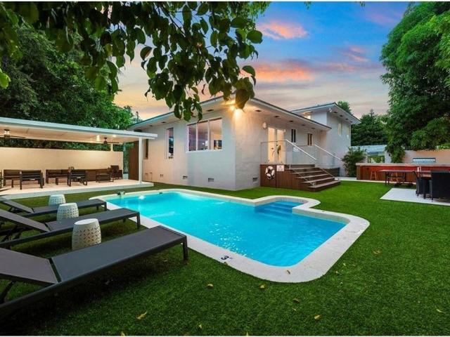 5 bedroom luxury House for rent in Miami, Florida