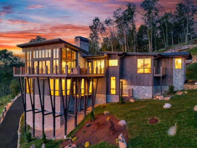 5 bedroom luxury House for sale in 404 Silver Eagle Trail Banner Elk, North Carolina 28604, Banner Elk, North Carolina