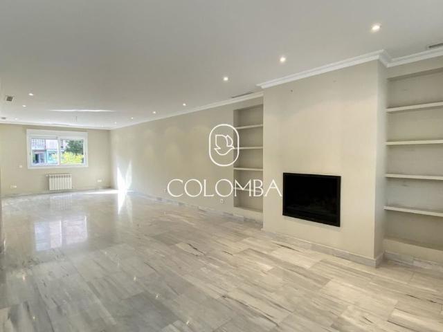5 bedroom luxury Semidetached House for rent in Madrid, Spain